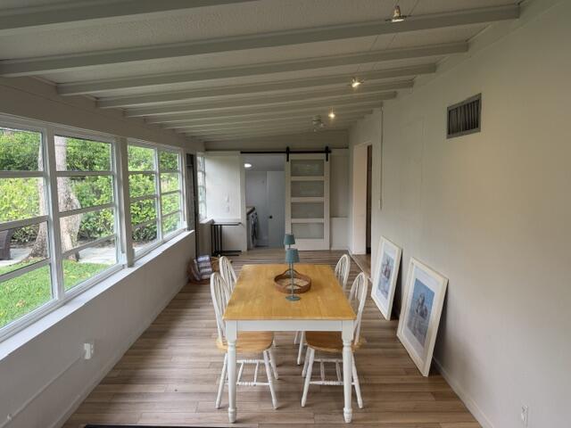 Building Photo - 211 Princeton Dr