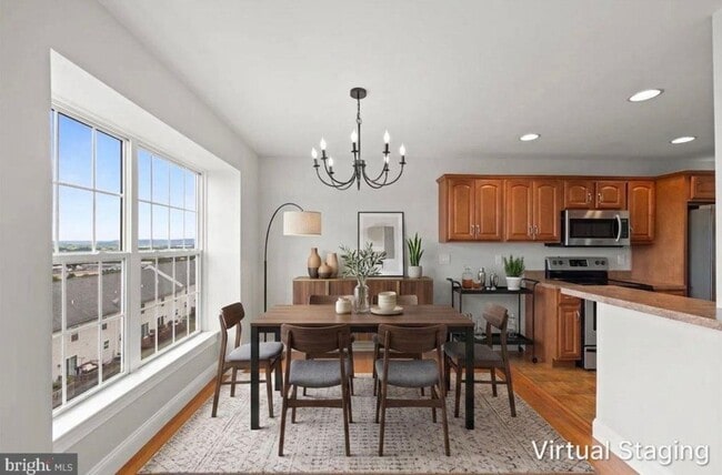 Building Photo - 777 Oak Leaf Ln