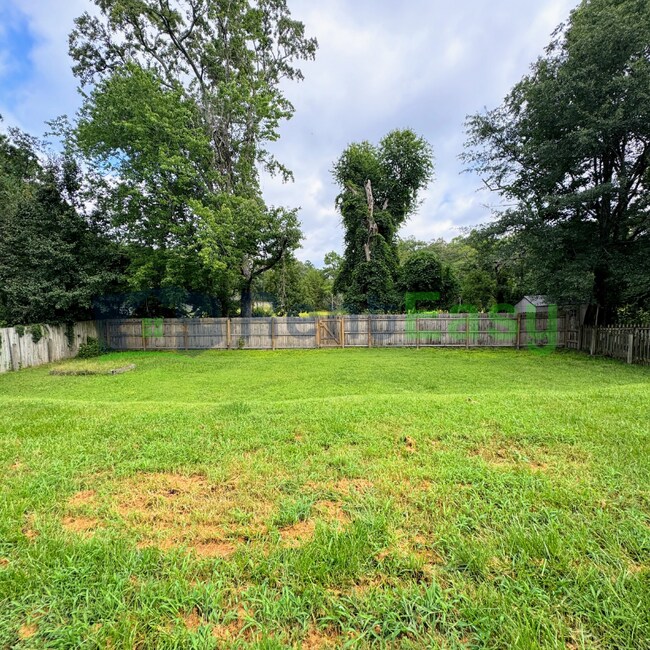Building Photo - 2038 Coral Ivy Ln