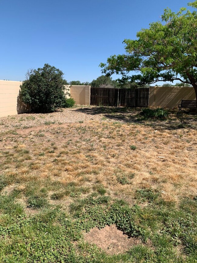 Building Photo - 1788 S Roosevelt Rd 6 1/2