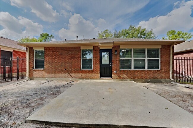 Building Photo - 10406 E Summit Canyon Dr