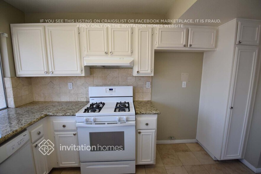 Building Photo - 13037 Pawnee Dr