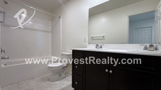 Building Photo - 15090 Coral Pl