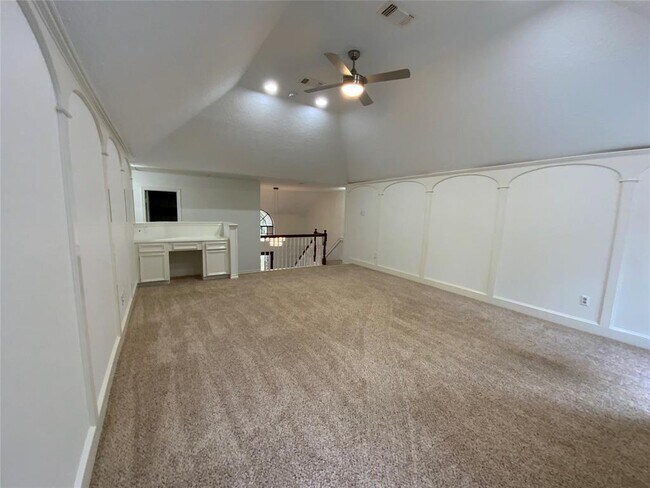Building Photo - 14 Cascade Springs Pl