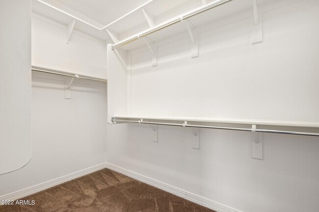 Building Photo - 8451 S 164th Dr