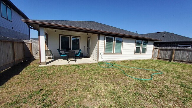 Building Photo - 4011 Itzle Is Ct