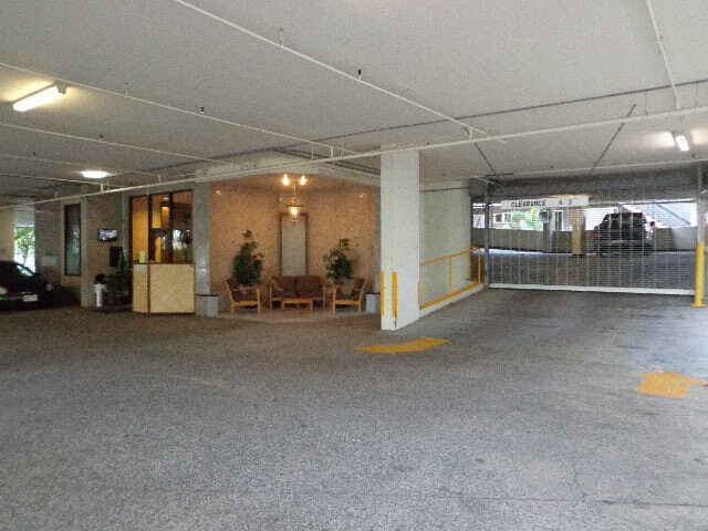 Building Photo - 1700 Ala Moana Blvd