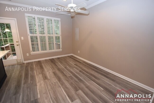 Building Photo - 30 Harbour Heights Dr