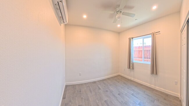 Building Photo - 847 Winston Dr