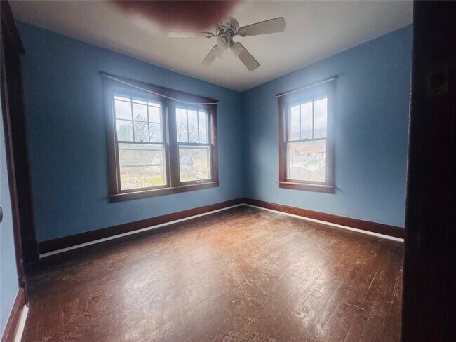 Building Photo - 20 Elm St