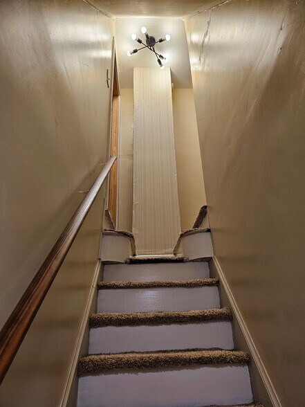 Building Photo - 1253 W Arch St