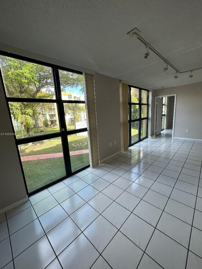 Building Photo - 11780 SW 18th St