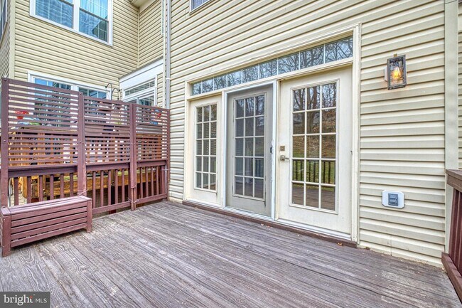 Building Photo - 5742 Governors Pond Cir