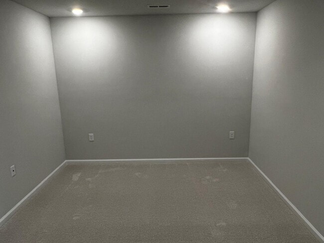 Building Photo - 4941 Arkose Dr