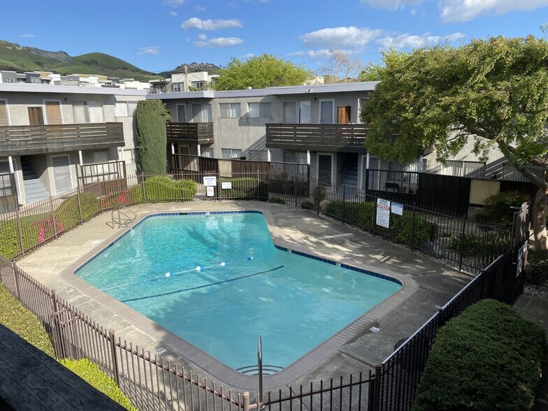 Bon Tanna Apartments 350 Valle Vista Ave Hayward CA 94544 Apartment