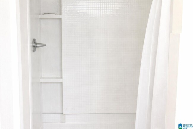 Building Photo - 1303 Woodland Vlg