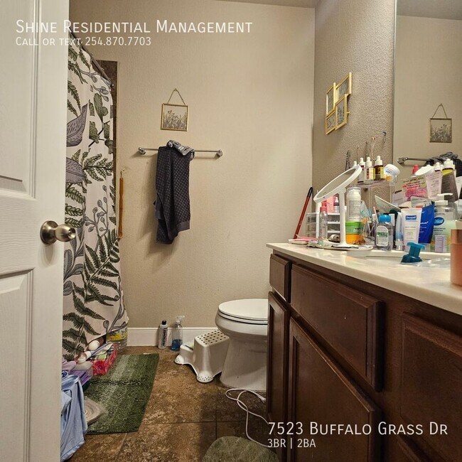 Building Photo - 7523 Buffalo Grass Dr