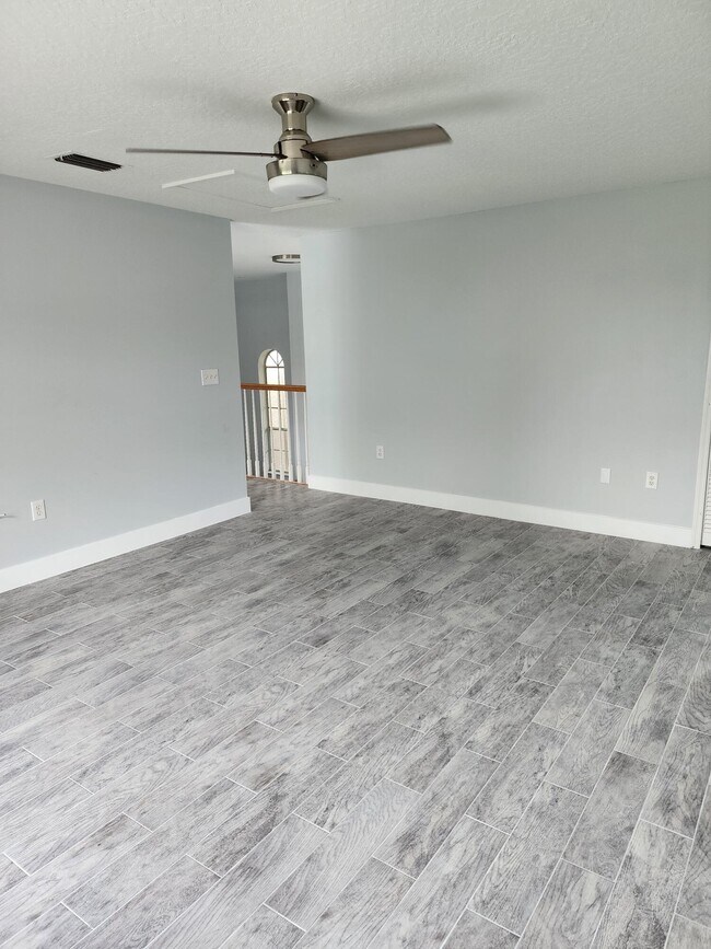 Building Photo - 3407 Fort Nelson Ln