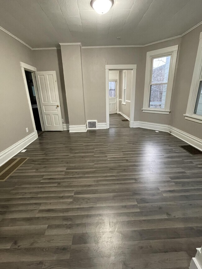 Building Photo - 2410 White St