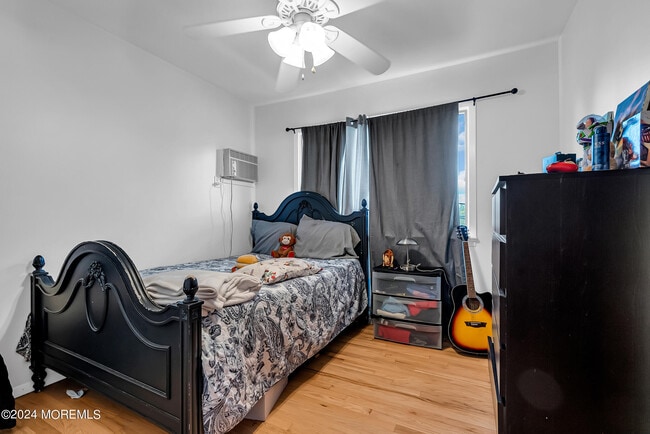 Building Photo - 36 Community Dr