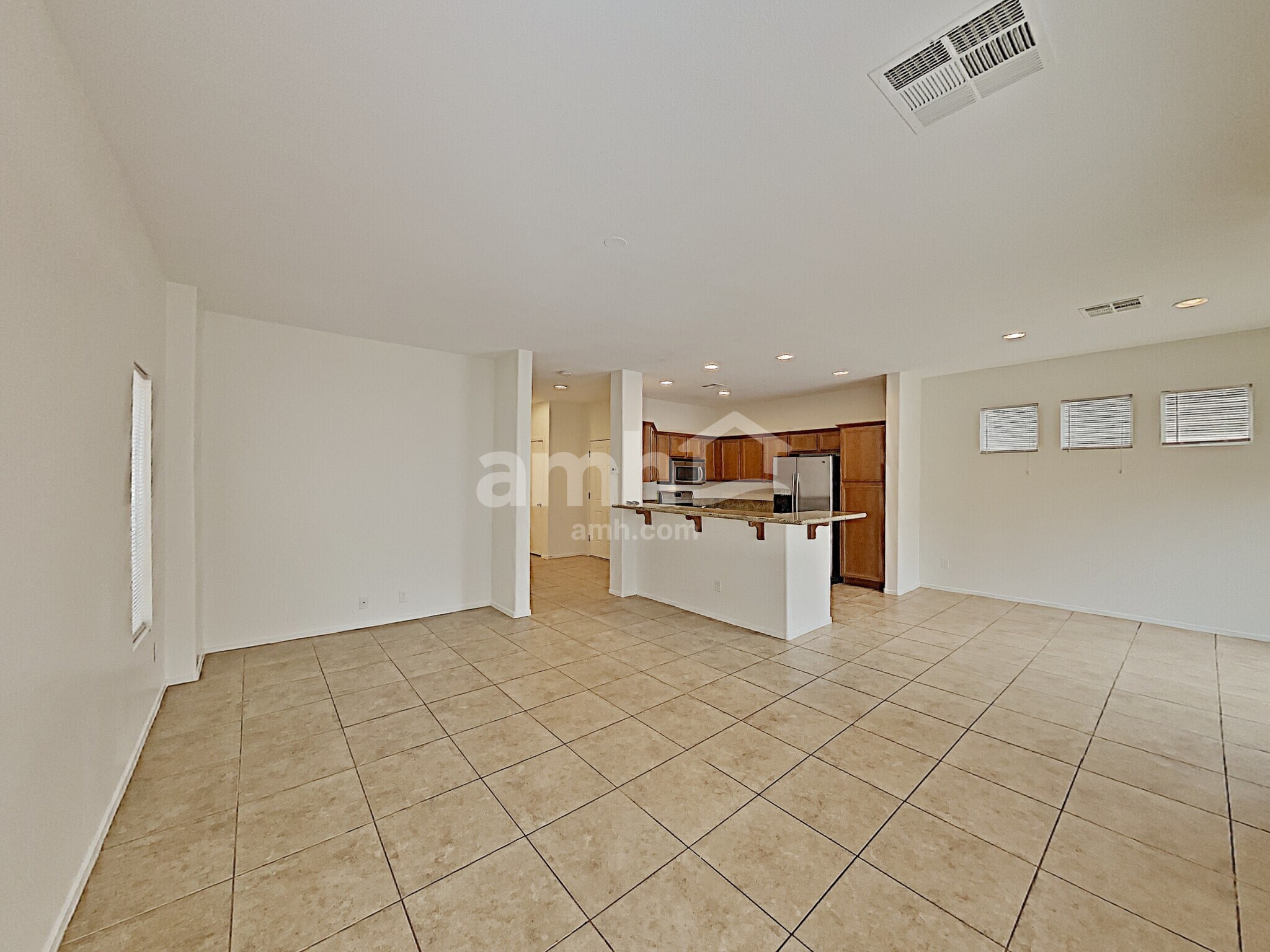 Building Photo - 1025 Maple Pines Ave