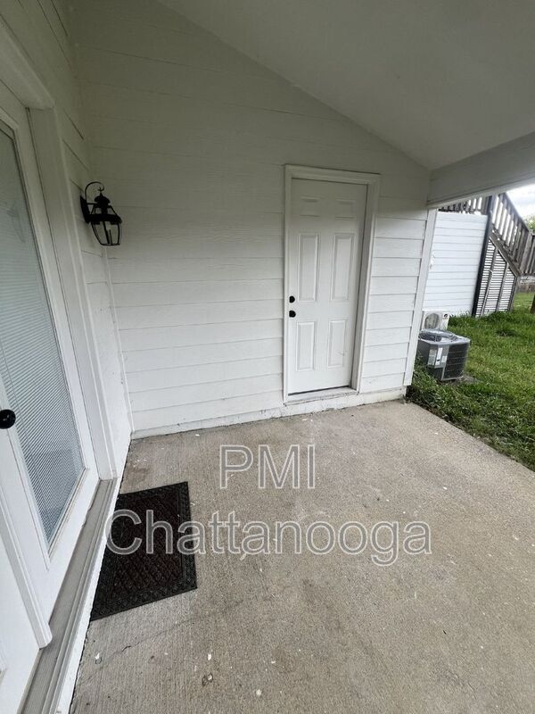 Building Photo - 1430 Stratton Pl Dr