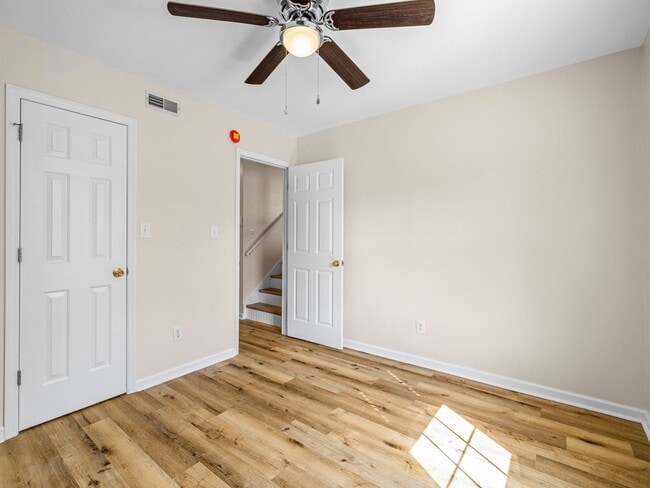 Building Photo - Aragona Village