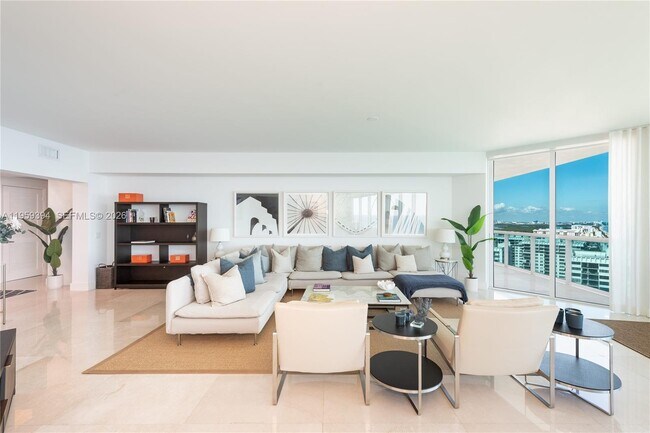 Building Photo - 2711 S Ocean Dr