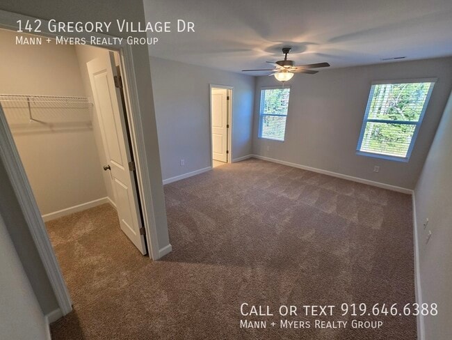 Building Photo - 142 Gregory Vlg Dr