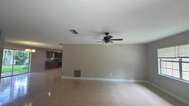 Building Photo - 7611 Puritan Rd