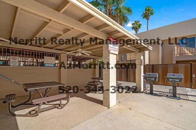 Building Photo - 1337 E Fort Lowell Rd