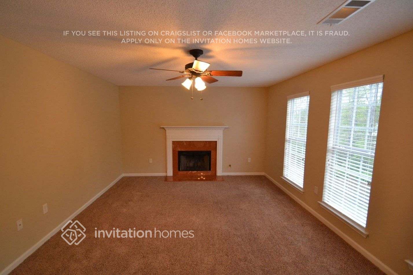 Building Photo - 5767 Village Loop