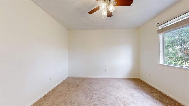 Building Photo - 14919 Forest Trails Dr