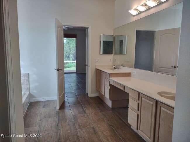 Building Photo - 1792 Ladderback Ct
