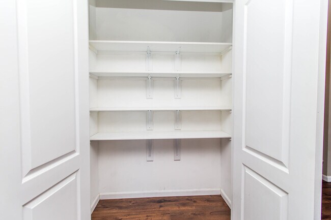 Building Photo - 4800 Burbank Loop