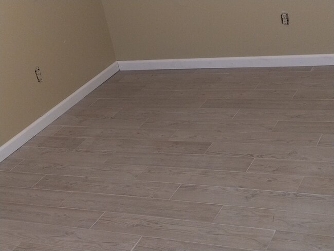 Building Photo - 2339 Walden Dr