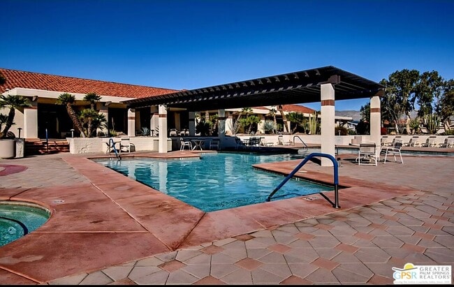 Building Photo - 15300 Palm Dr