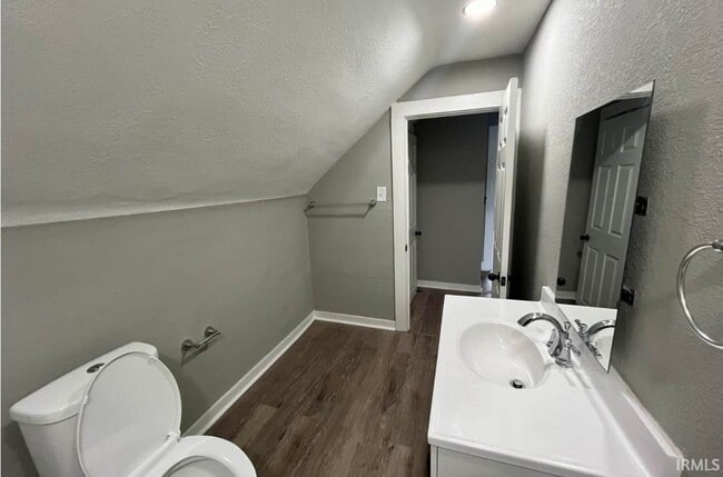 Building Photo - 3617 Oliver St