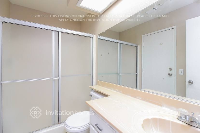 Building Photo - 2505 Belmont Ave W