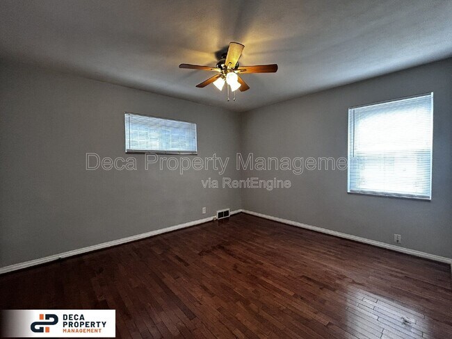Building Photo - 3940 Wilmington Ave