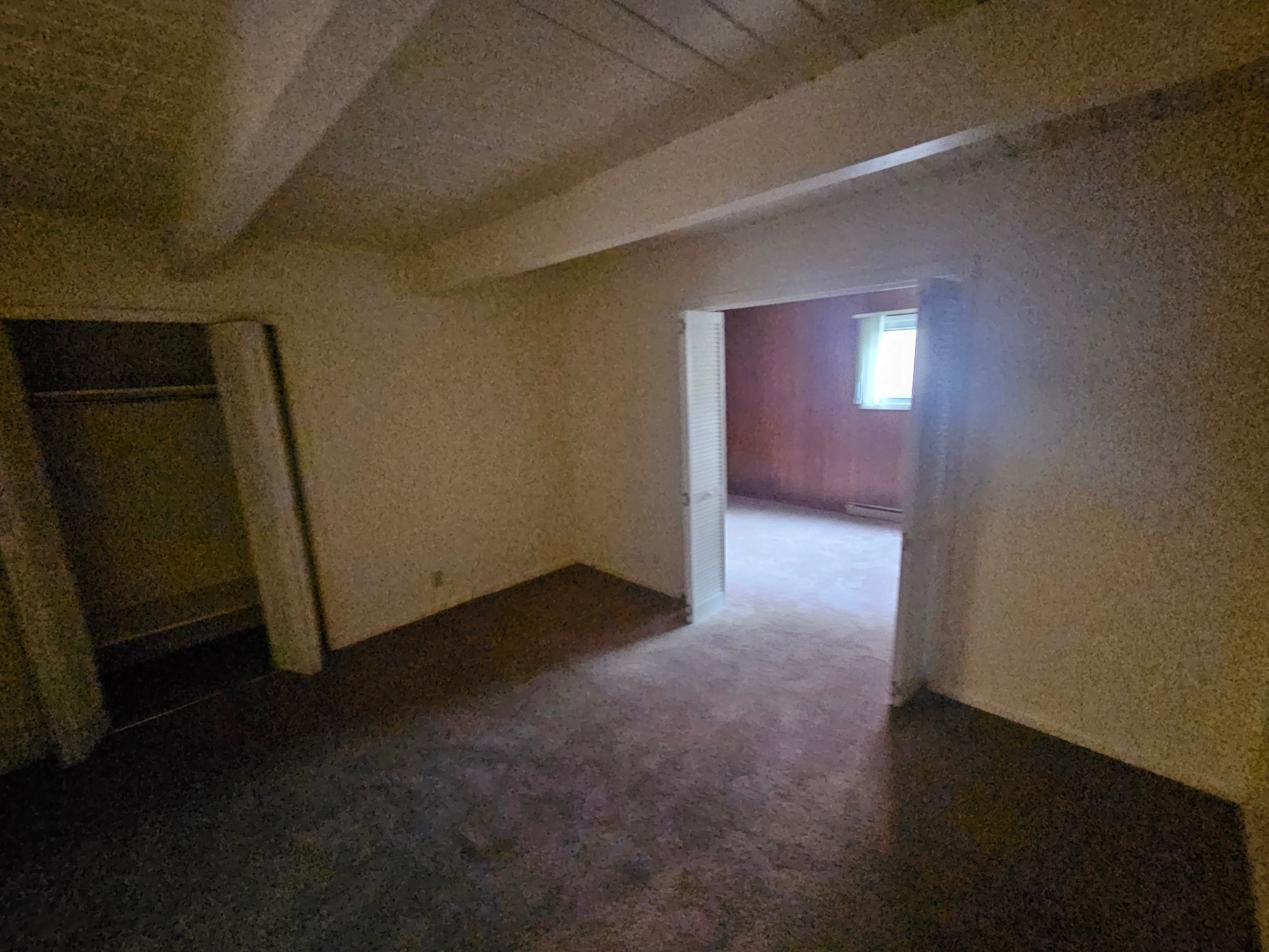 Building Photo - 2752 University Ave