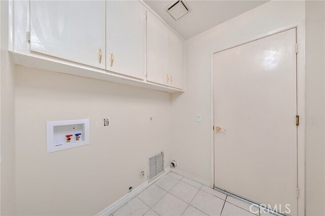 Building Photo - 156 Appletree Ave