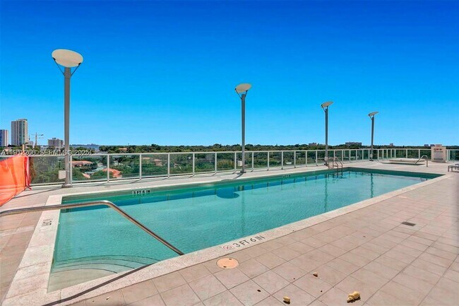 Building Photo - 2525 SW 3rd Ave