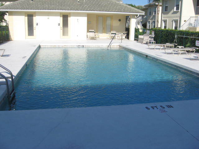 Building Photo - 200 Mirabella Cir