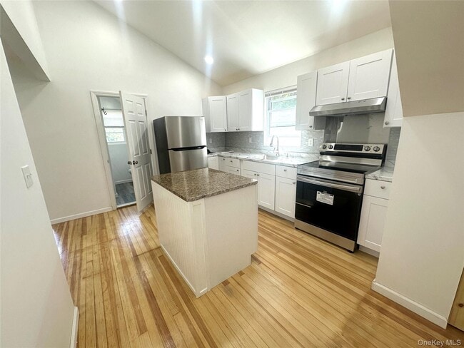 Building Photo - 2187 NY-302