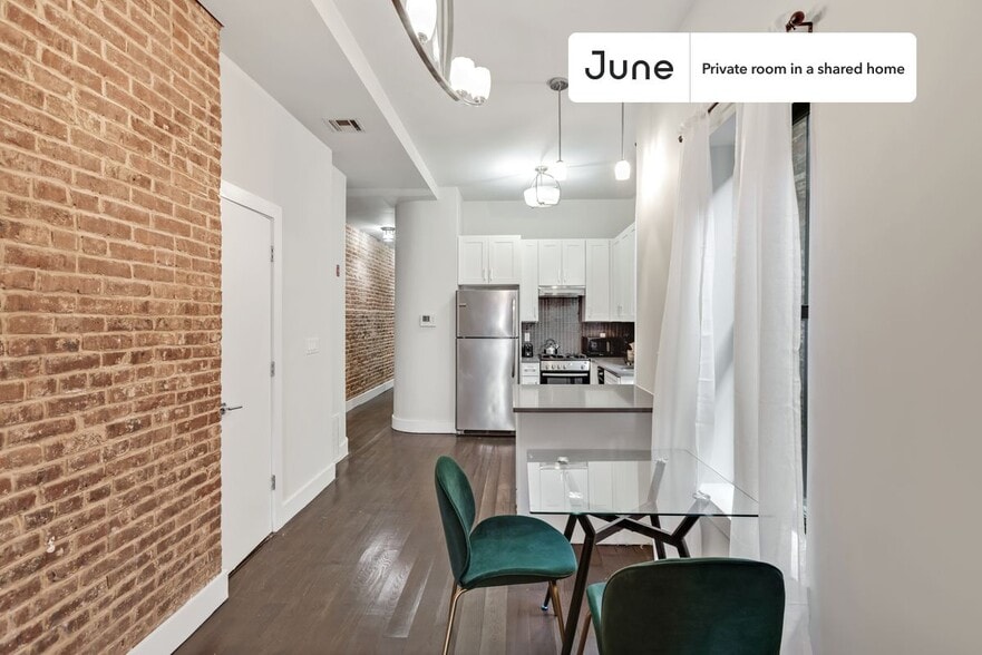 Building Photo - Room in Shared 4 bed/2 bath home in Crown Heights