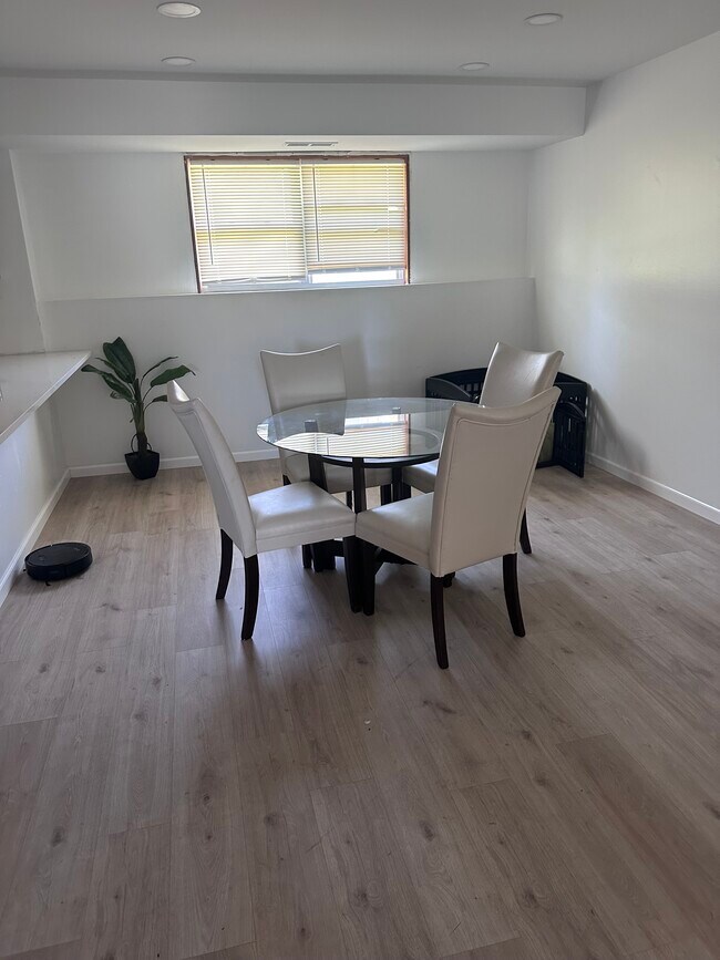 Dining Room - 5047 Hermitage Trail