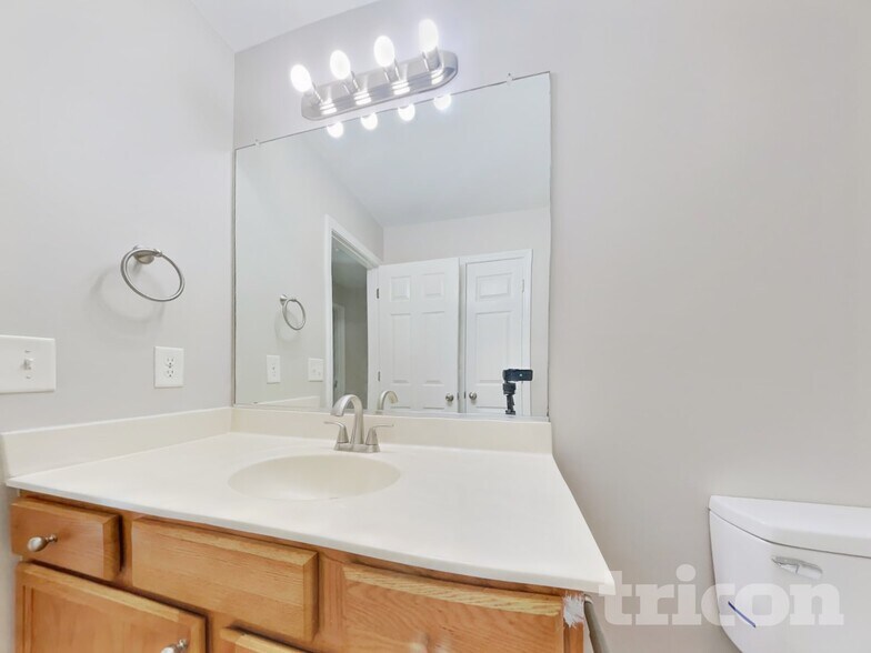 Building Photo - 4103 Laurel Creek Dr