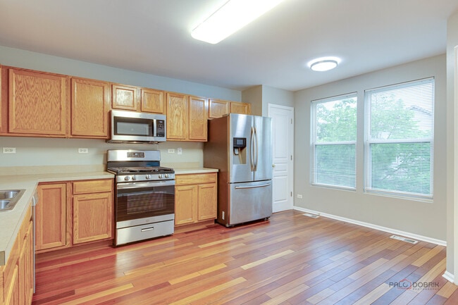 Building Photo - 496 Belvedere Ln