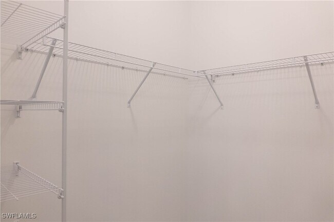 Building Photo - 1050 Enbrook Lp